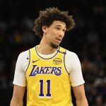 Lakers center