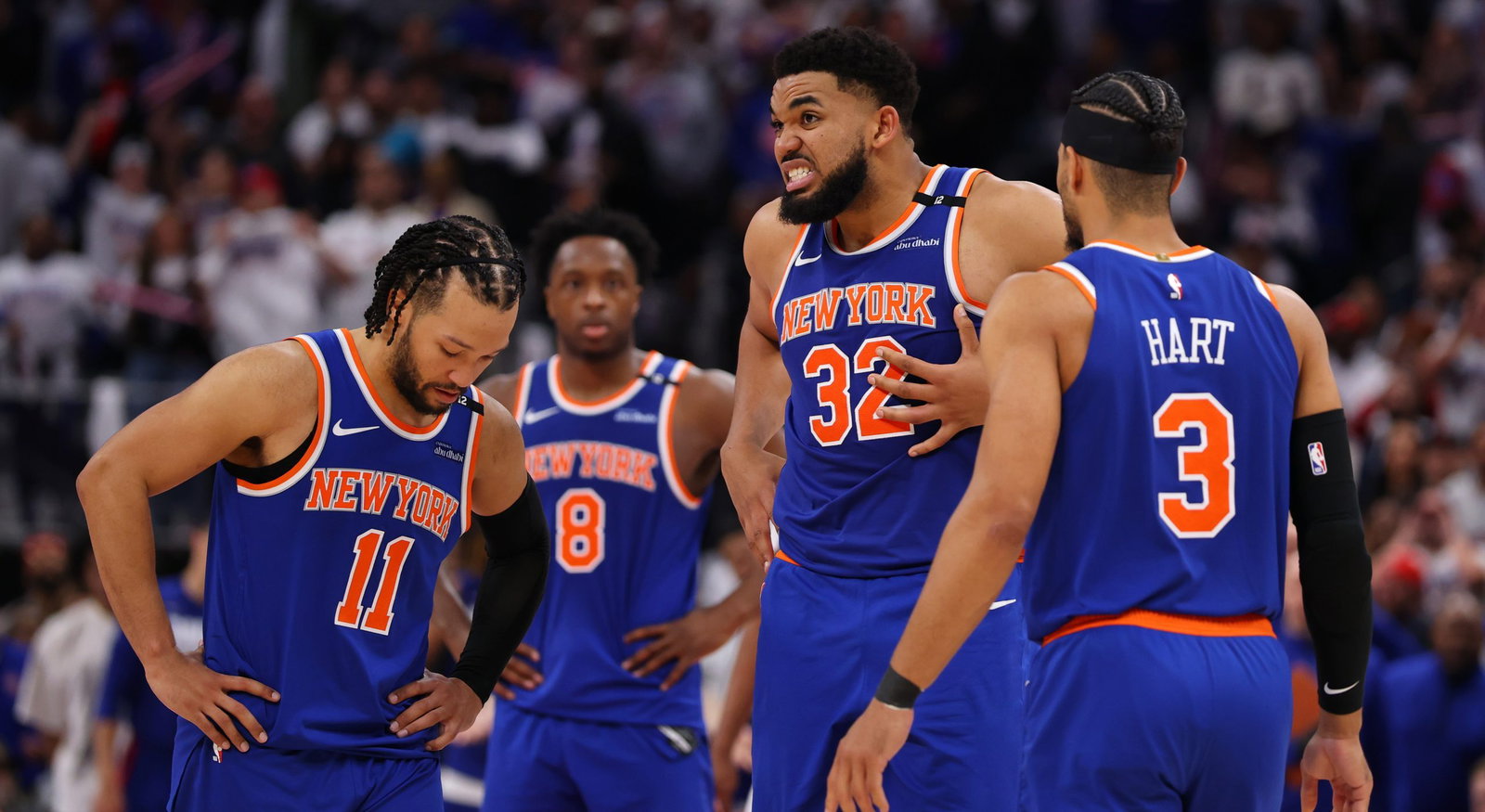 Knicks Karl-Anthony Towns with Josh Hart, OG Anunoby, Jalen Brunson