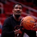 Nov 22, 2024; Houston, Texas, USA; Portland Trail Blazers center Deandre Ayton (2) warms up prior to the game against the Portland Trailblazers at Toyota Center.