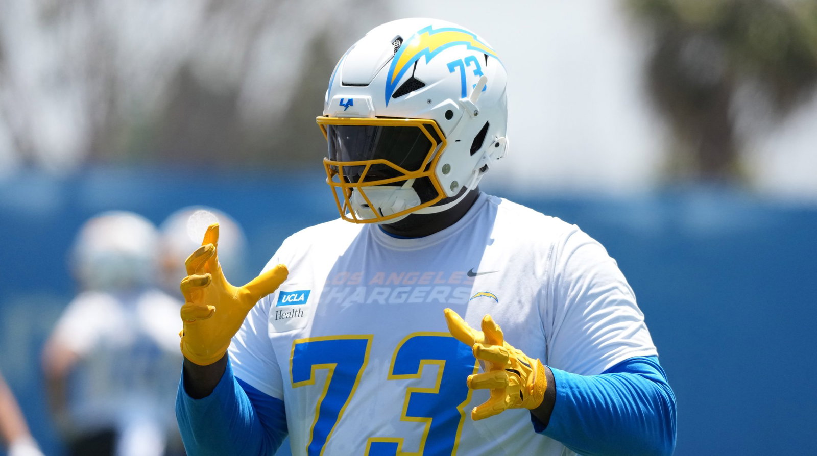 Mekhi Becton los angeles chargers