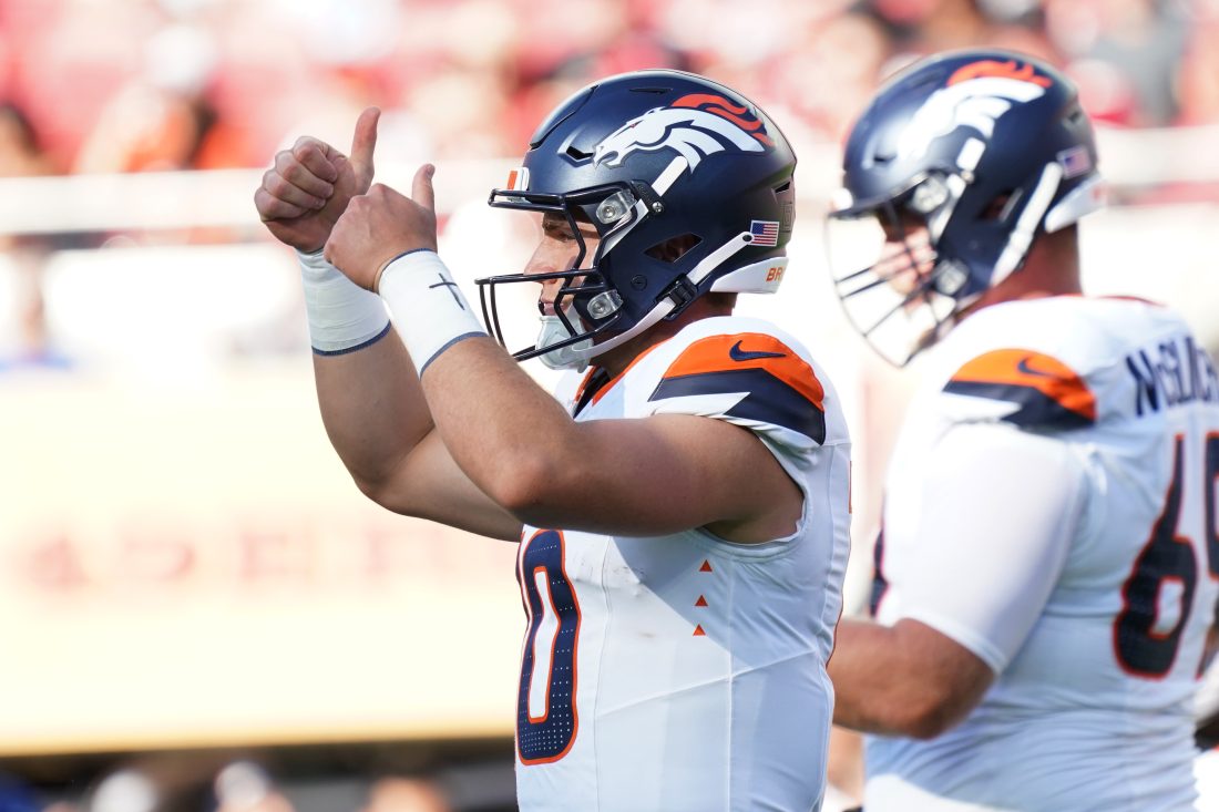 Aug 9, 2025; Santa Clara, California, USA; Denver Broncos quarterback Bo Nix (10) signals to the sideline in the first quarter against the San Francisco 49ers at Levi's Stadium. Mandatory Credit: David Gonzales-Imagn Images
