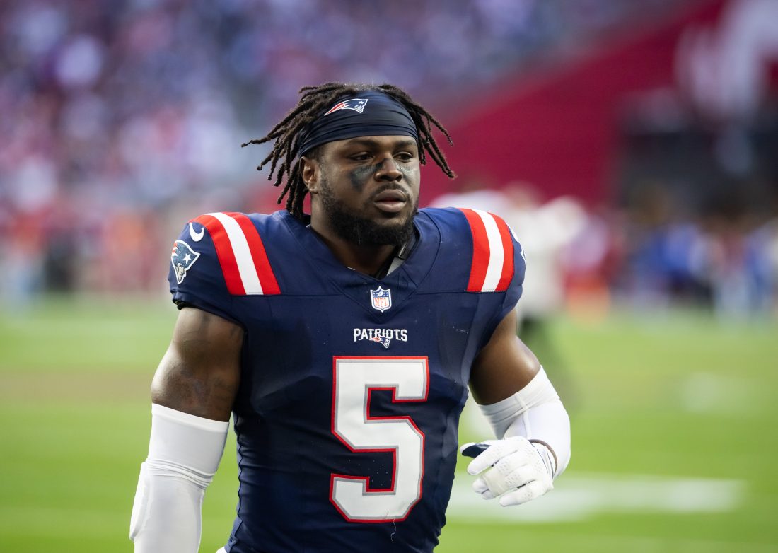 Dec 15, 2024; Glendale, Arizona, USA; New England Patriots safety Jabrill Peppers (5) against the Arizona Cardinals at State Farm Stadium. Mandatory Credit: Mark J. Rebilas-Imagn Images