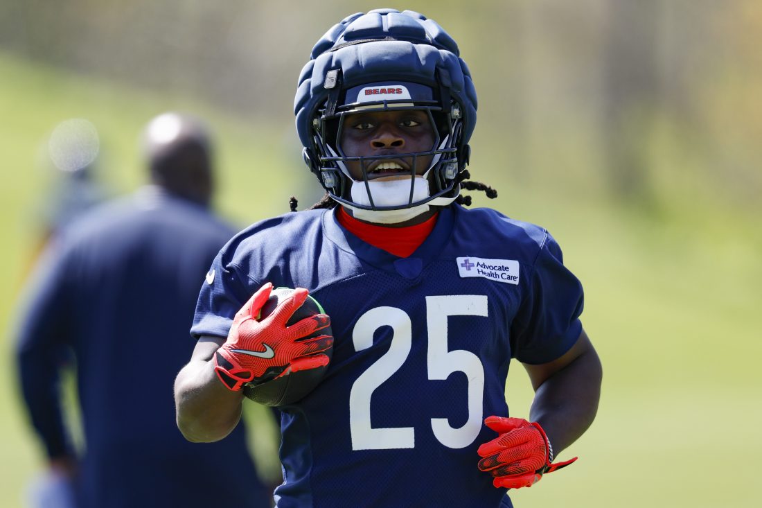 May 9, 2025; Lake Forest, IL, USA; Chicago Bears running back Kyle Monangai (25) runs with the ball during the Rookie Minicamp at Halas Hall. Mandatory Credit: Kamil Krzaczynski-Imagn Images