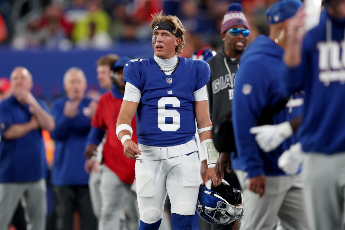 Sep 21, 2025; East Rutherford, New Jersey, USA; New York Giants quarterback Jaxson Dart (6) reacts in the second quarter against the Kansas City Chiefs at MetLife Stadium. Mandatory Credit: Vincent Carchietta-Imagn Images