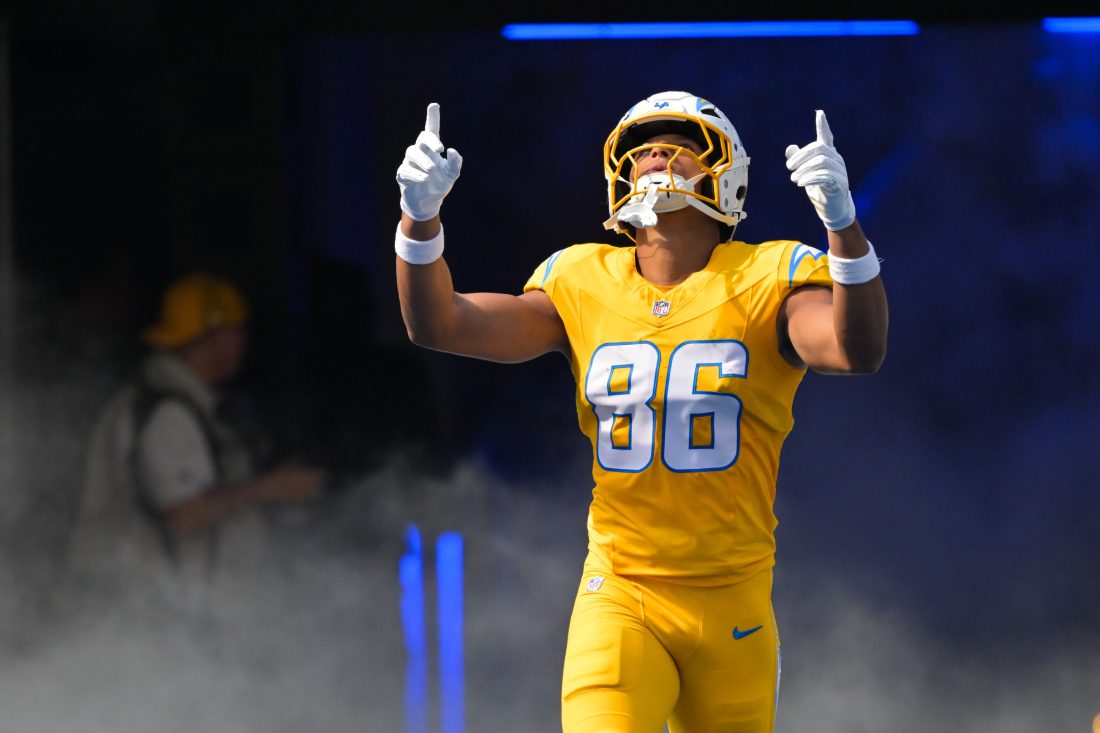 Oct 19, 2025; Inglewood, California, USA; Los Angeles Chargers tight end Oronde Gadsden (86) enters the field before the game against the Indianapolis Colts at SoFi Stadium. Mandatory Credit: Jayne Kamin-Oncea-Imagn Images