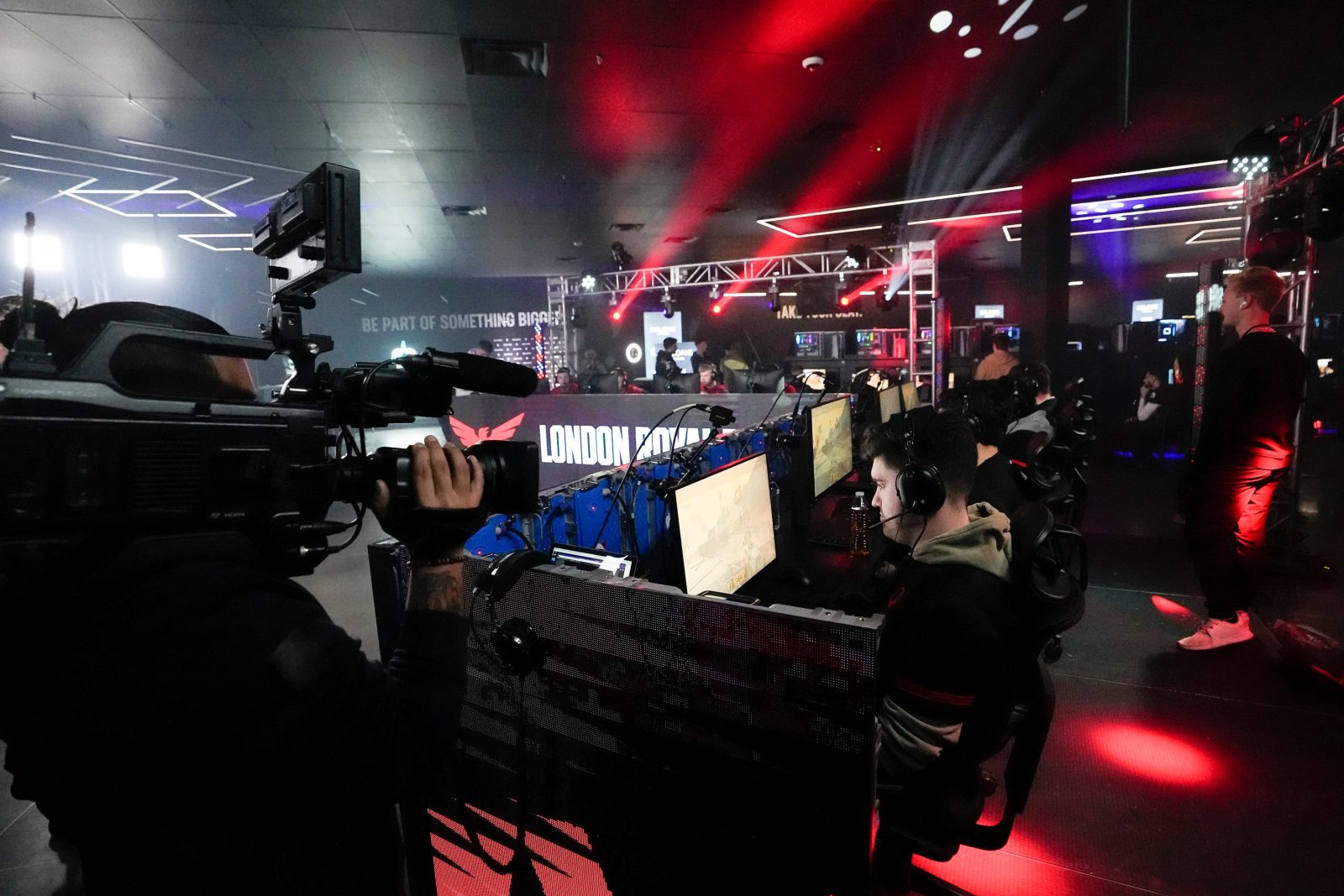 Livestreamed on the main stage, the LA Thieves play the London Royal Ravens during the Call of Duty League Pro-Am Classic esports tournament at Belong Gaming Arena in Columbus on May 6, 2022. Call Of Duty Esports Tournament