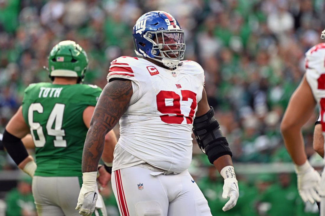 Oct 26, 2025; Philadelphia, Pennsylvania, USA; New York Giants defensive tackle Dexter Lawrence (97) against the Philadelphia Eagles at Lincoln Financial Field. Mandatory Credit: Eric Hartline-Imagn Images