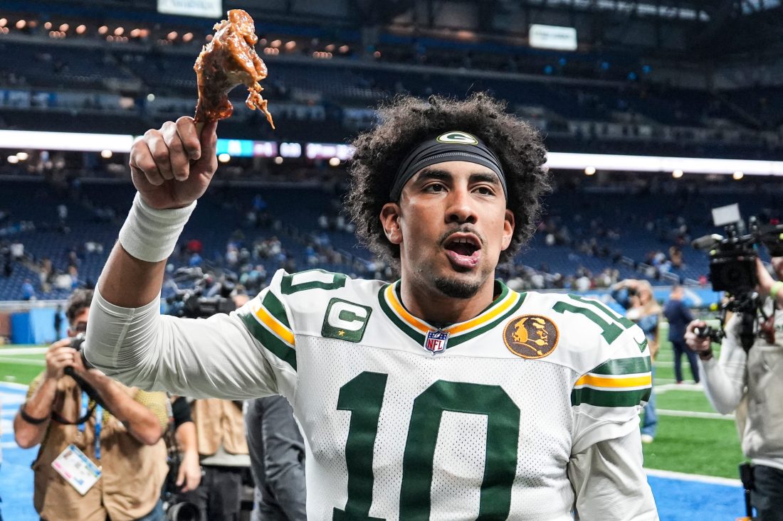 Green Bay Packers quarterback Jordan Love (10) waves at fans as he exits the field after 31-24 win over Detroit Lions at Ford Field in Detroit on Thursday, Nov. 27, 2025.