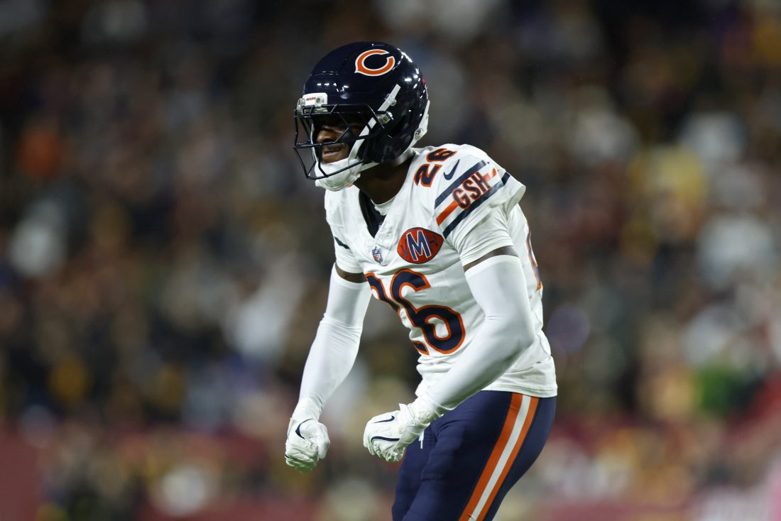 Oct 13, 2025; Landover, Maryland, USA; Chicago Bears cornerback Nahshon Wright (26) reacts after a play against the Washington Commanders during the first quarter at Northwest Stadium. Mandatory Credit: Peter Casey-Imagn Images