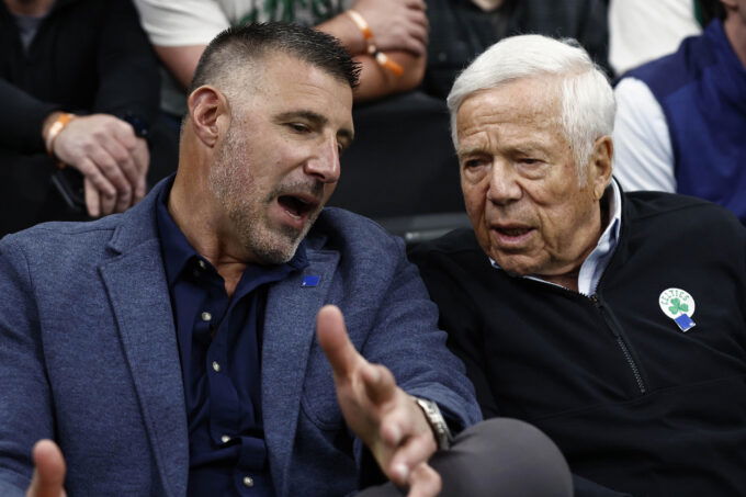 Apr 23, 2025; Boston, Massachusetts, USA; New England Patriots head coach Mike Vrabel, left, talks with Patriots owner Robert Kraft courtside during the second half of game two of the first round of the 2024 NBA Playoffs between the Boston Celtics and the Orlando Magic at TD Garden. Mandatory Credit: Winslow Townson-Imagn Images