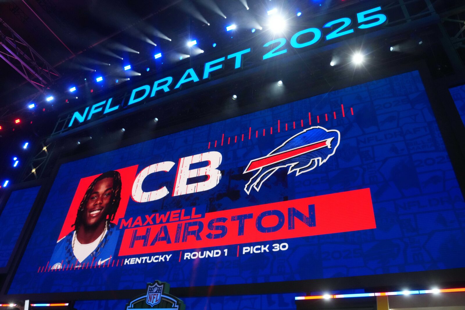 Apr 24, 2025; Green Bay, WI, USA; Kentucky Wildcats cornerback Maxwell Hairston is selected as the No. 30 pick by the Buffalo Bills during the NFL Draft at Lambeau Field. Mandatory Credit: Kirby Lee-Imagn Images