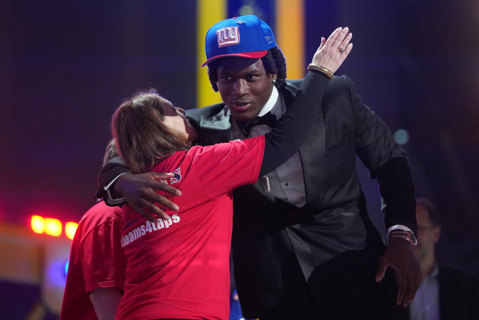 Apr 23, 2026; Pittsburgh, PA, USA; Ohio State Buckeyes linebacker Arvell Reese is selected by the New York Giants as the number five pick during the 2026 NFL Draft at Acrisure Stadium.