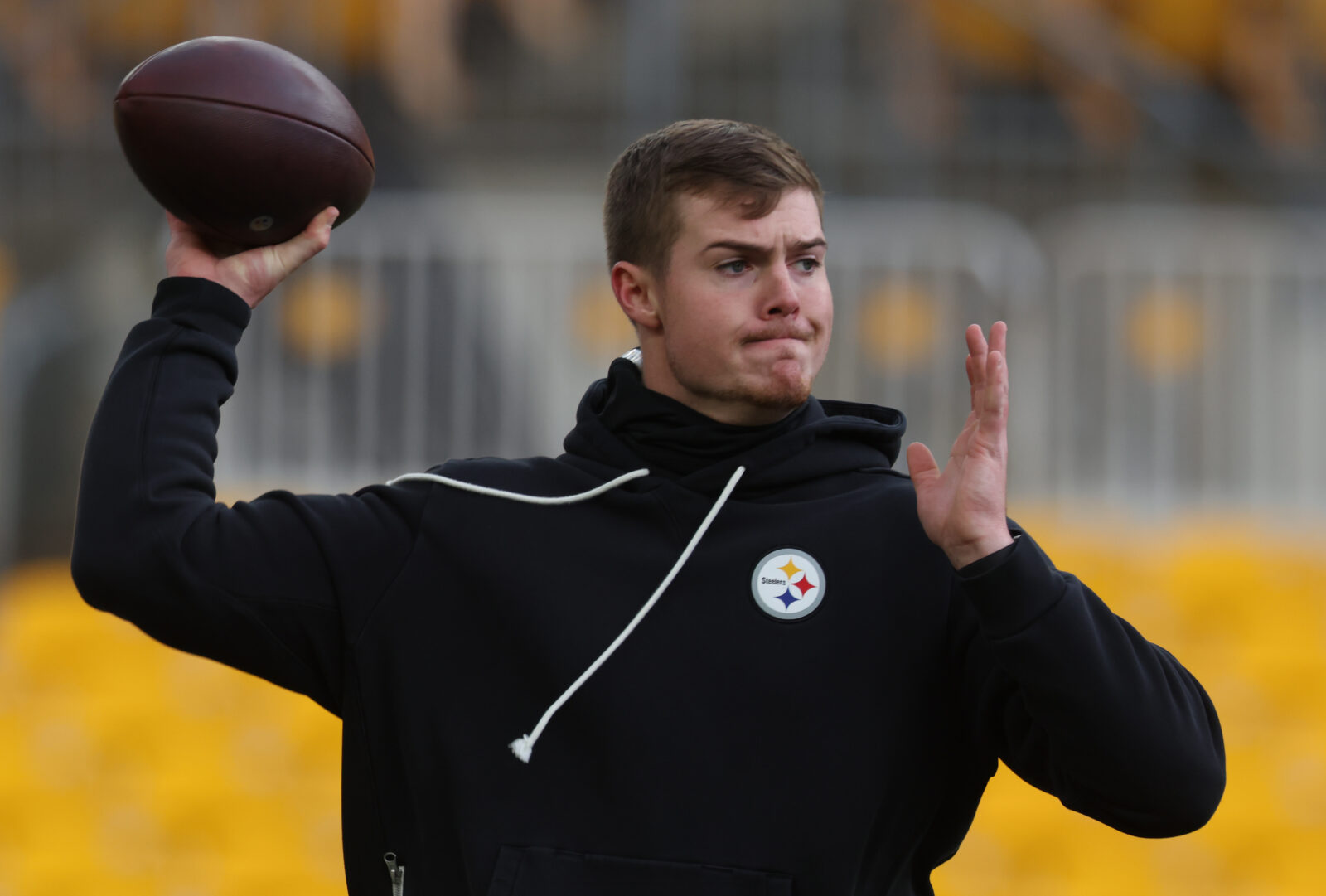 Nov 30, 2025; Pittsburgh, Pennsylvania, USA; Pittsburgh Steelers quarterback Will Howard (18) warms up before the game against the Buffalo Bills at Acrisure Stadium. Mandatory Credit: Charles LeClaire-Imagn Images
