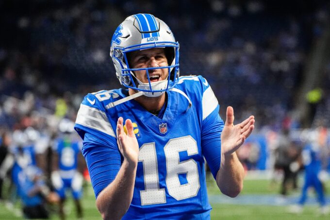 Detroit Lions quarterback Jared Goff claps during warmups ahead of the Cleveland Browns game at Ford Field in Detroit on Sunday, Sept. 28, 2025.