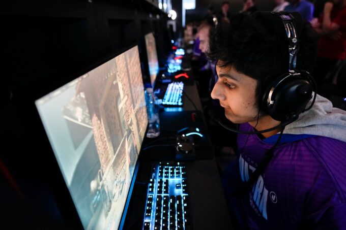 Mohak Kumar plays with Toronto Ultra Academy North America, an amateur team, during the Call of Duty League Pro-Am Classic esports tournament at Belong Gaming Arena in Columbus on May 6, 2022. Call Of Duty Esports Tournament. Credit: Adam Cairns/Columbus Dispatch / USA TODAY