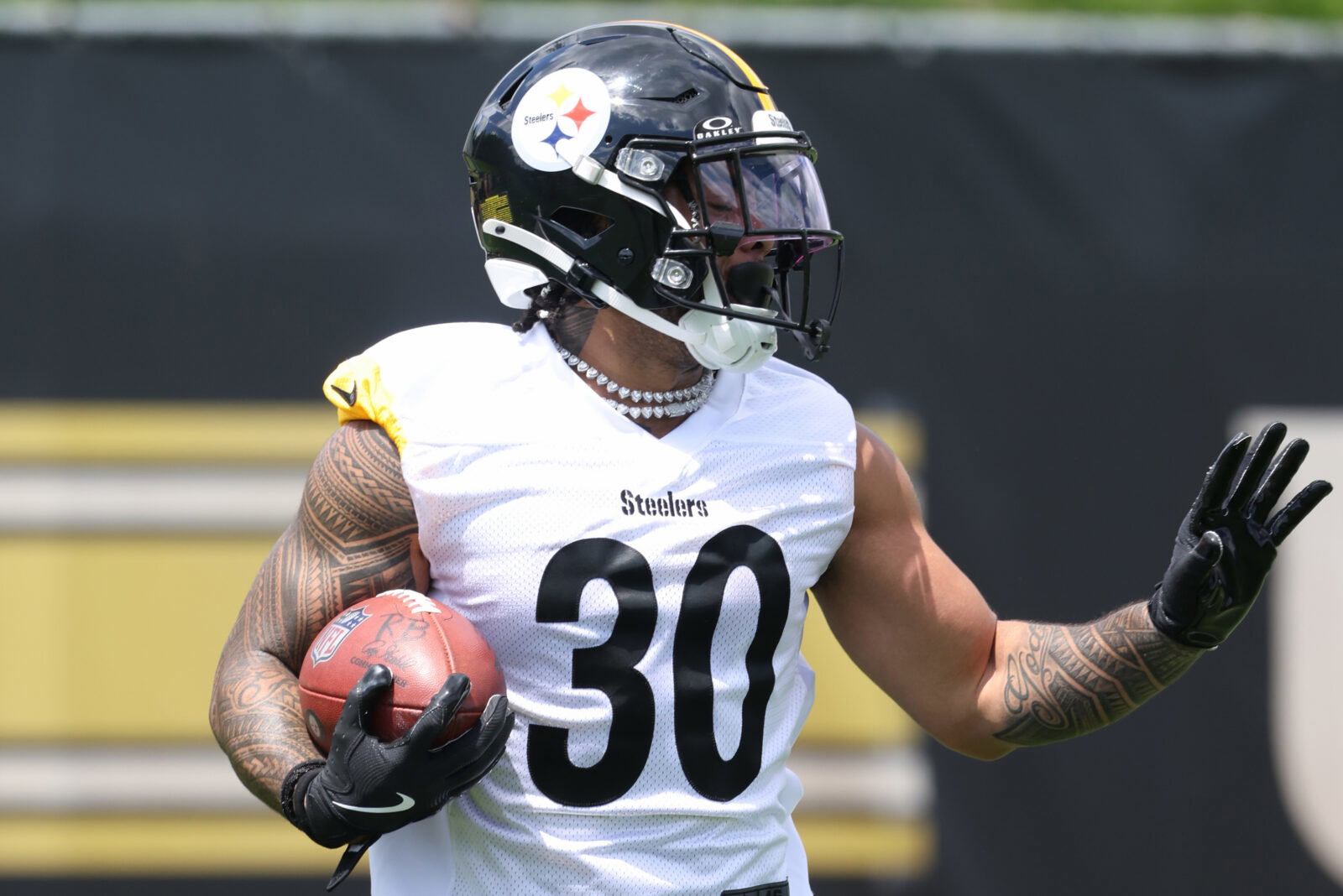 May 28, 2026; Pittsburgh, PA, USA; Pittsburgh Steelers running back Jaylen Warren (30) participates in OTA drills at the UPMC Rooney Sports Complex. Mandatory Credit: Charles LeClaire-Imagn Images