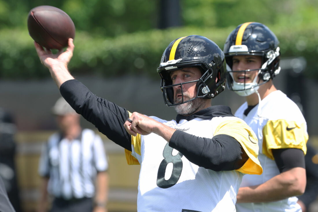 May 28, 2026; Pittsburgh, PA, USA; Pittsburgh Steelers quarterback Aaron Rodgers (8) participates in OTA drills at the UPMC Rooney Sports Complex. Mandatory Credit: Charles LeClaire-Imagn Images