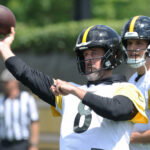 May 28, 2026; Pittsburgh, PA, USA; Pittsburgh Steelers quarterback Aaron Rodgers (8) participates in OTA drills at the UPMC Rooney Sports Complex. Mandatory Credit: Charles LeClaire-Imagn Images