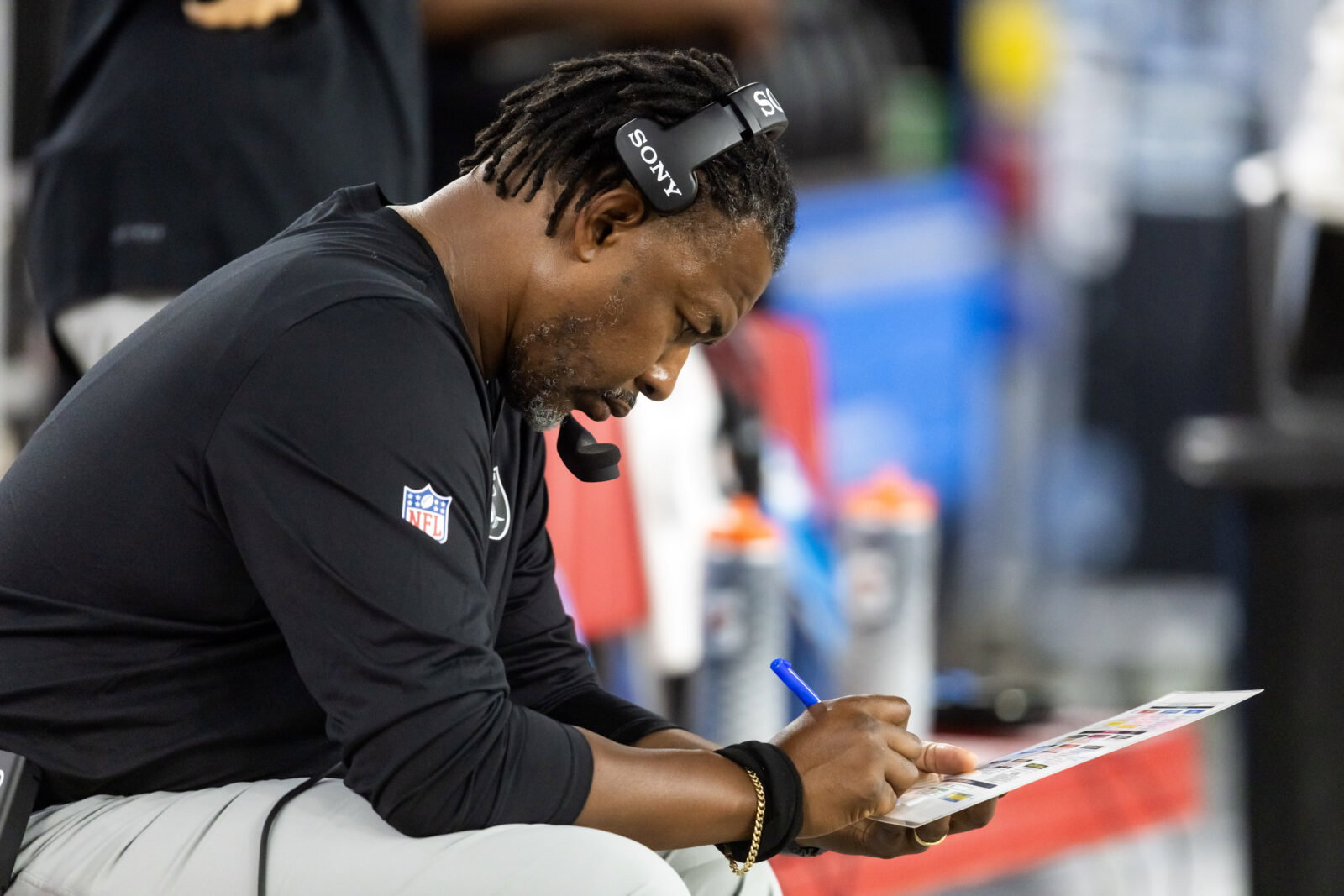 Aug 23, 2025; Glendale, Arizona, USA; Las Vegas Raiders defensive coordinator Patrick Graham against the Arizona Cardinals during a preseason NFL game at State Farm Stadium. Mandatory Credit: Mark J. Rebilas-Imagn Images