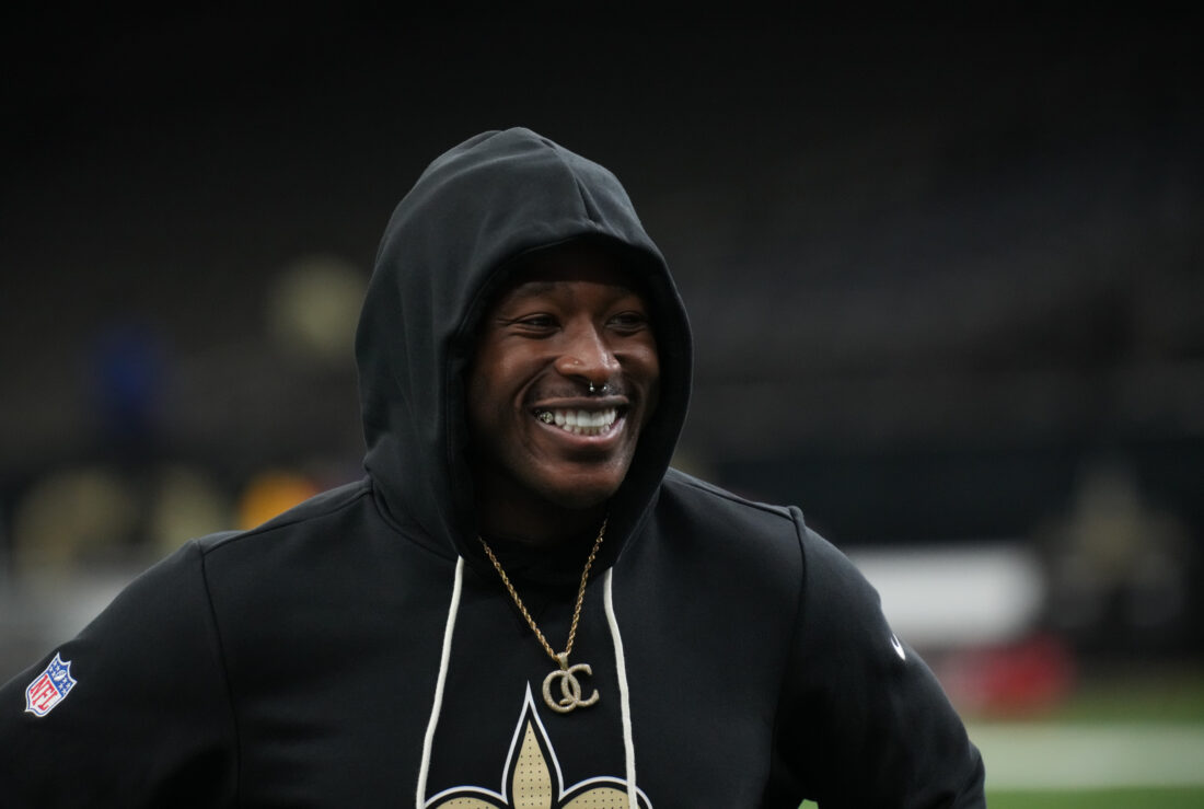 Oct 26, 2025; New Orleans, Louisiana, USA; New Orleans Saints running back Alvin Kamara (41) warms up before a game against the Tampa Bay Buccaneers at Caesars Superdome. Mandatory Credit: Matthew Hinton-Imagn Images
