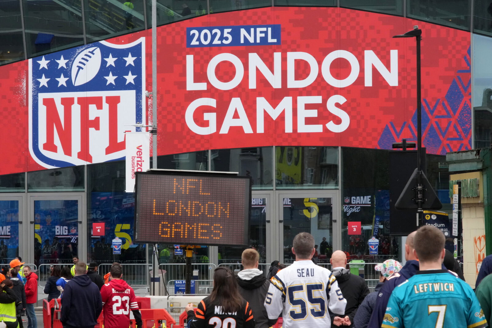 Oct 12, 2025; Tottenham, United Kingdom; Fans arrive before an NFL International Series game at Tottenham Hotspur Stadium. Mandatory Credit: Kirby Lee-Imagn Images