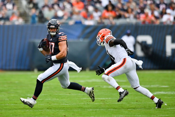 Aug 15, 2026; Chicago, Illinois, USA; Chicago Bears tight end Sam Roush (87) runs the ball against the Cleveland Browns during the first half at Soldier Field. Mandatory Credit: Patrick Gorski-Imagn Images