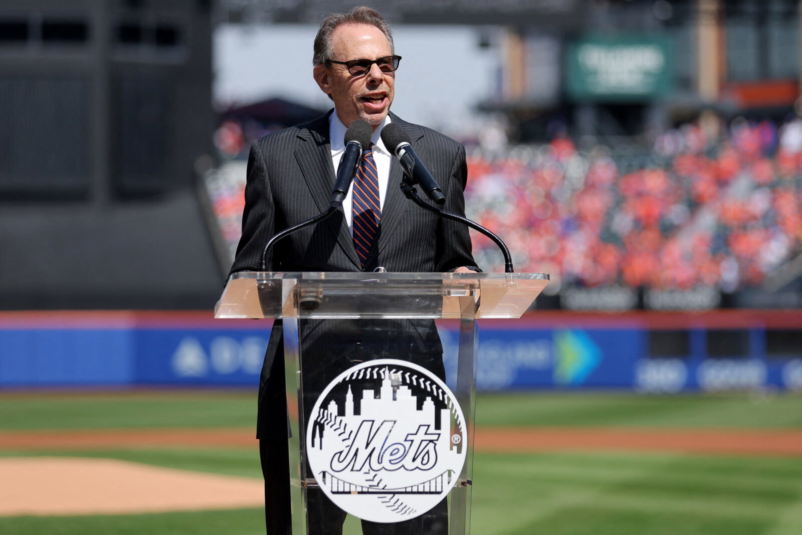 Mar 26, 2026; New York City, New York, USA; New York Mets radio announcer Howie Rose emcees opening day introductions before the game between the New York Mets and Pittsburgh Pirates at Citi Field. Mandatory Credit: Brad Penner-Imagn Images