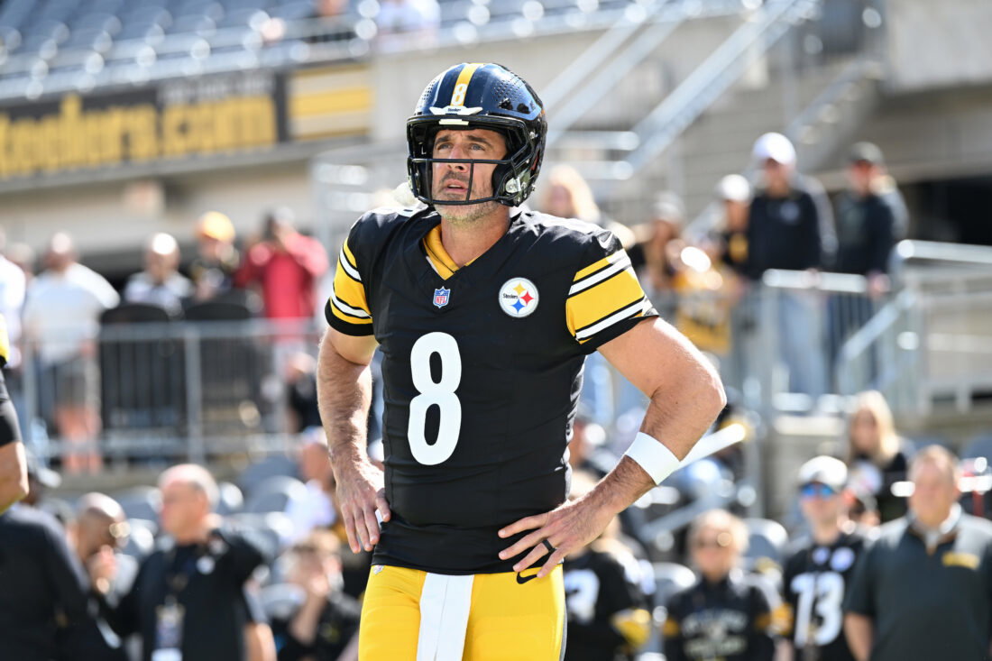 Sep 27, 2026; Pittsburgh, Pennsylvania, USA; Pittsburgh Steelers quarterback Aaron Rodgers (8) warms up for a game against the Cincinnati Bengals at Acrisure Stadium. Mandatory Credit: Barry Reeger-Imagn Images