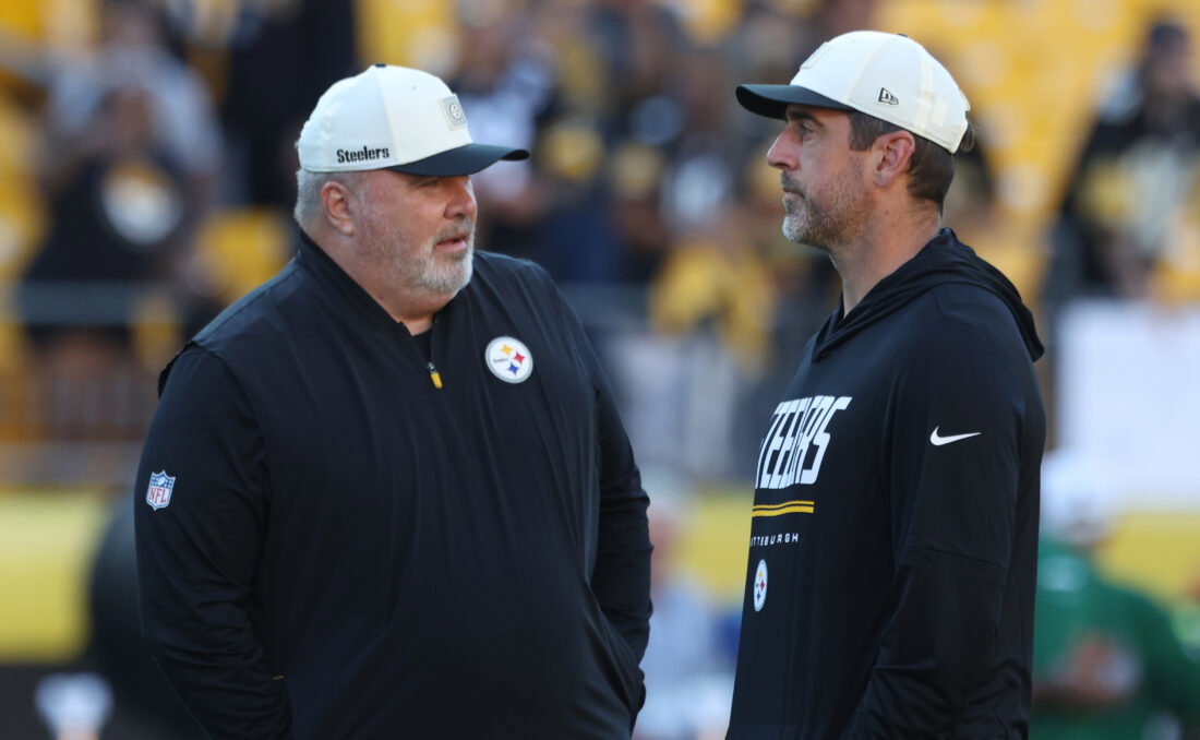 Aug 21, 2026; Pittsburgh, Pennsylvania, USA; Pittsburgh Steelers head coach Mike McCarthy (left) talks with quarterback Aaron Rodgers (right) before the game against the New York Jets at Acrisure Stadium. Mandatory Credit: Charles LeClaire-Imagn Images