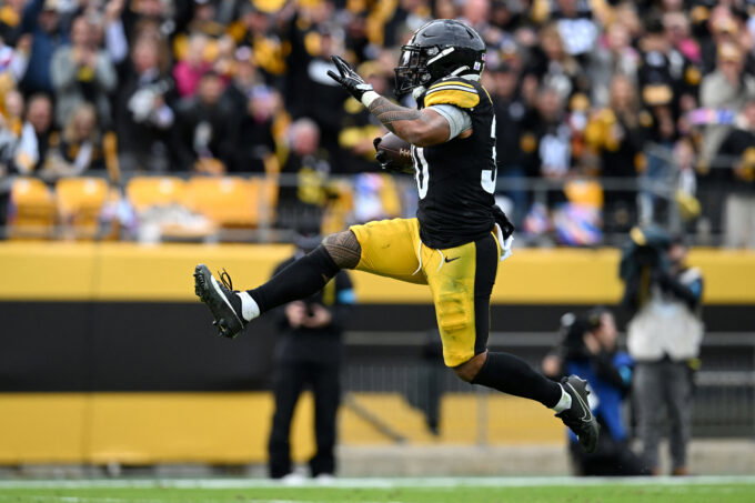 Oct 11, 2026; Pittsburgh, Pennsylvania, USA; Pittsburgh Steelers running back Jaylen Warren (30) scores a touchdown in the third quarter against the Indianapolis Colts at Acrisure Stadium. Mandatory Credit: Barry Reeger-Imagn Images